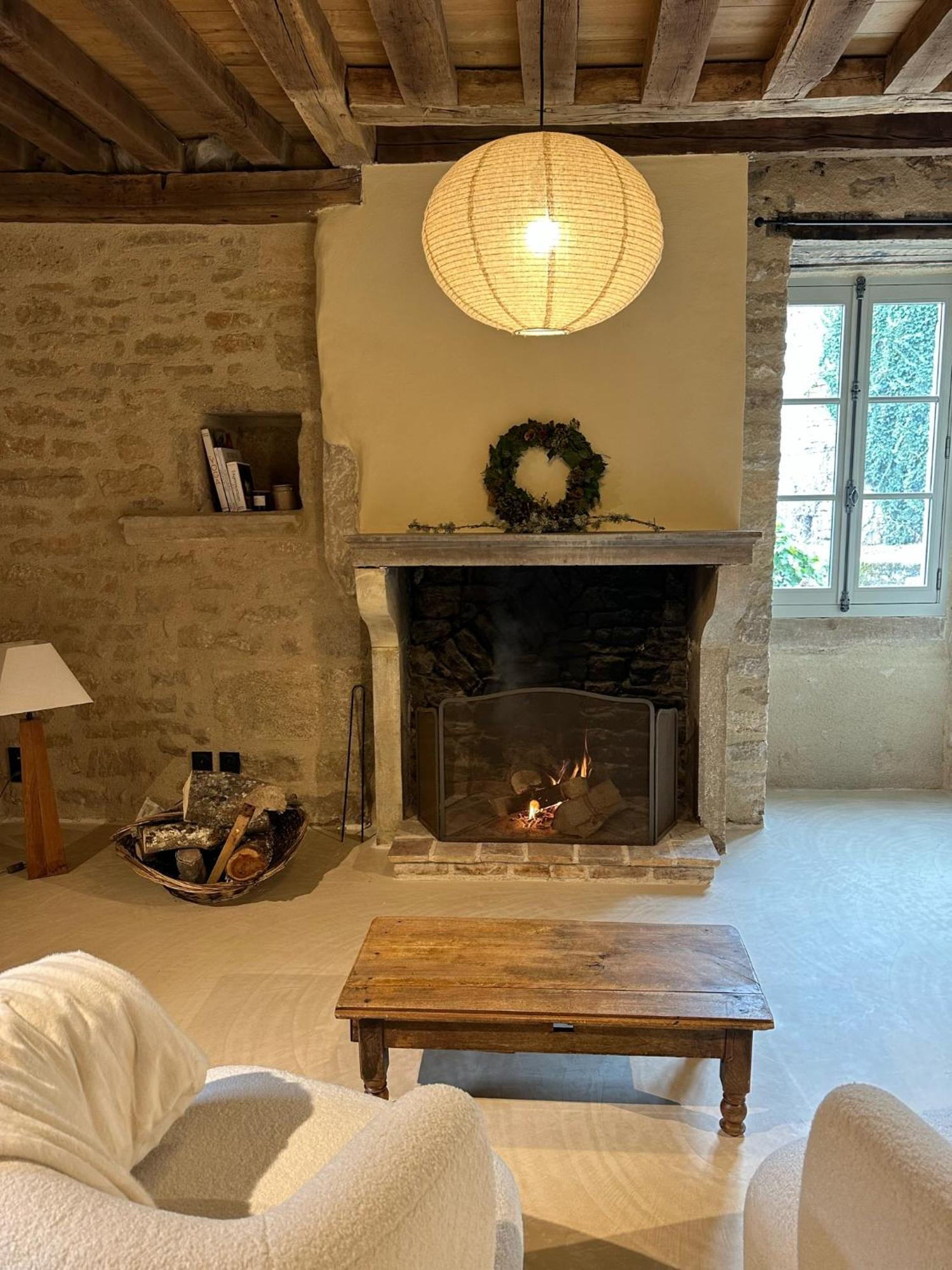 Chateauneuf Suites Экстерьер фото