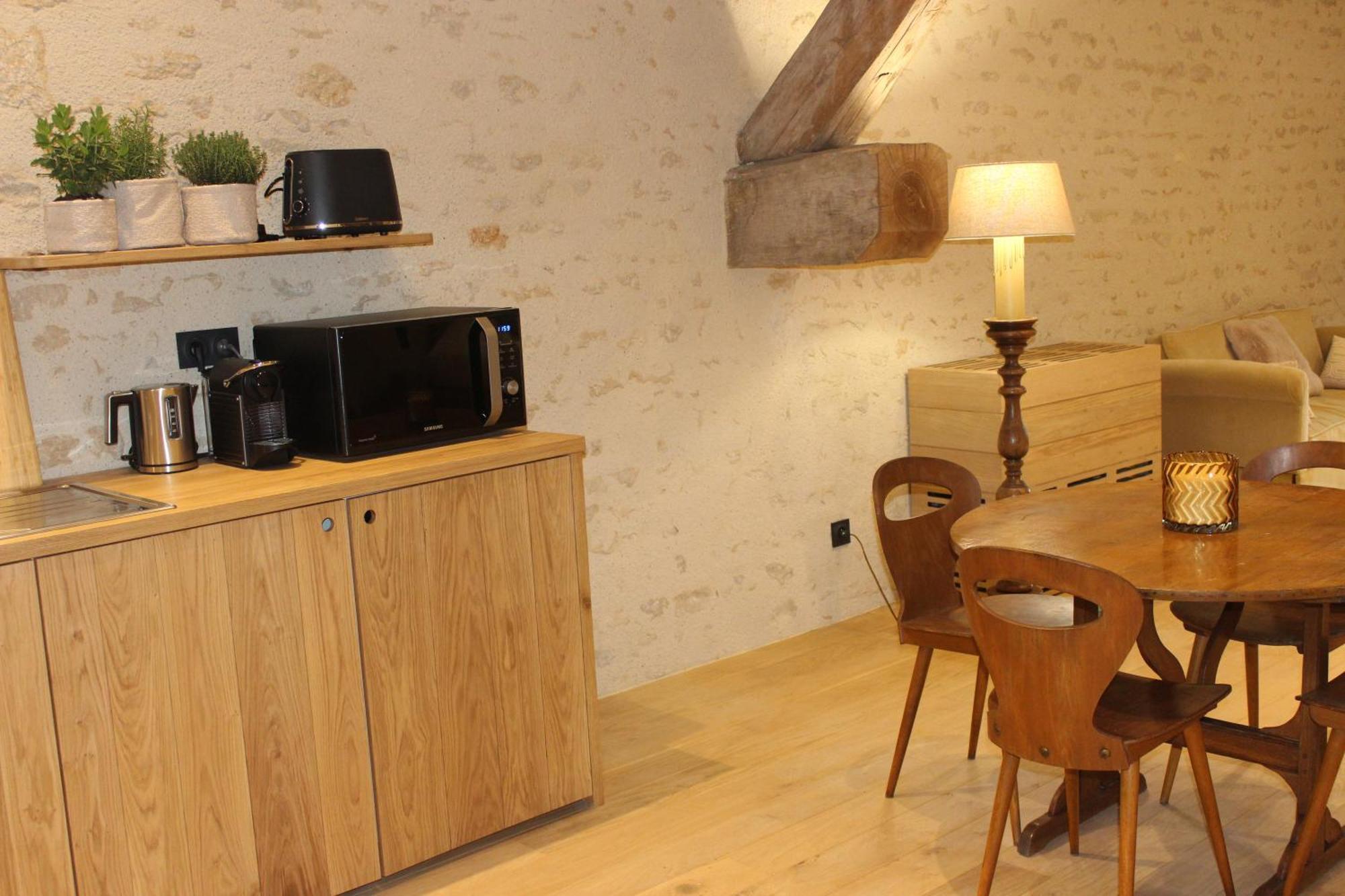 Chateauneuf Suites Экстерьер фото